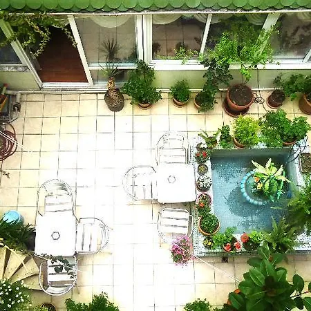 Vatan Hotel
