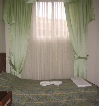 Ξενοδοχείο Vatan 3*