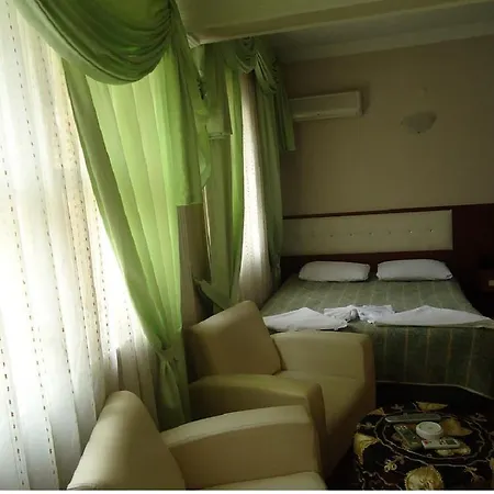 Hotel Vatan